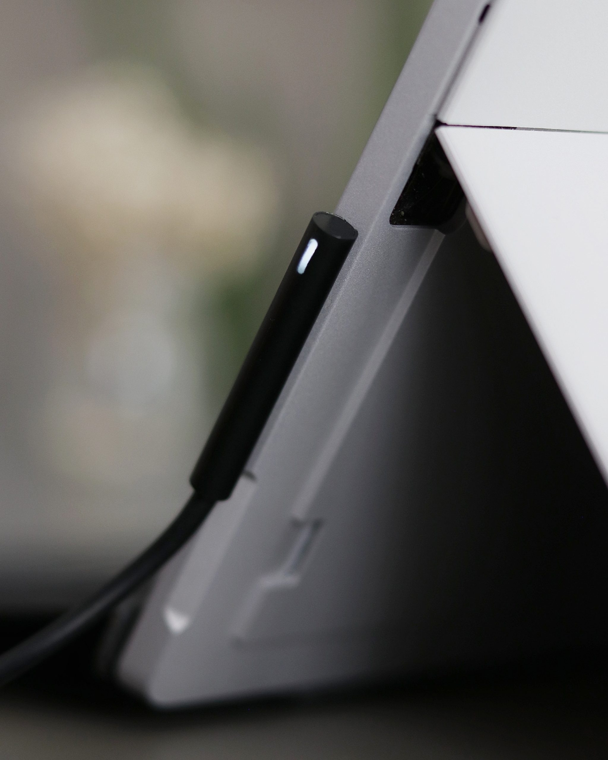 SURFACE PRO 4 - I5 6GEN 4 GB 128GB SSD
